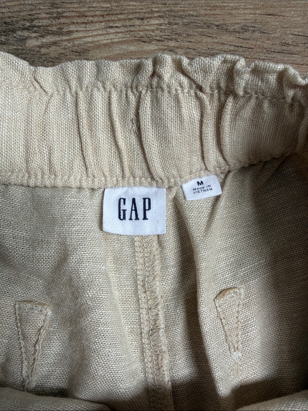 Linen shorts in Cream - Picture 2 of 5